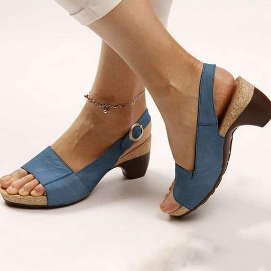 Medium thick sandals