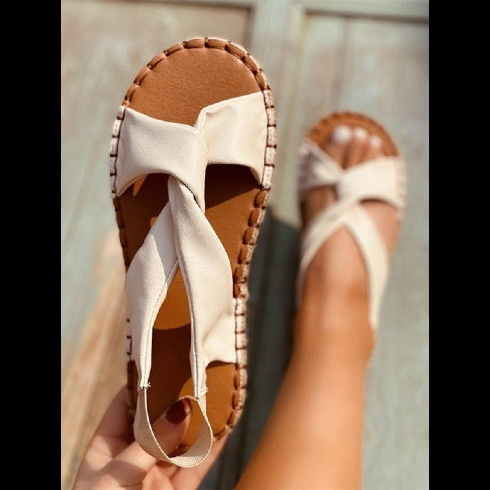 Sandales plates femme - Style croisé chic