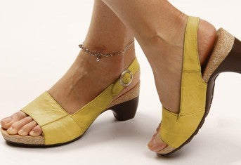 Medium thick sandals