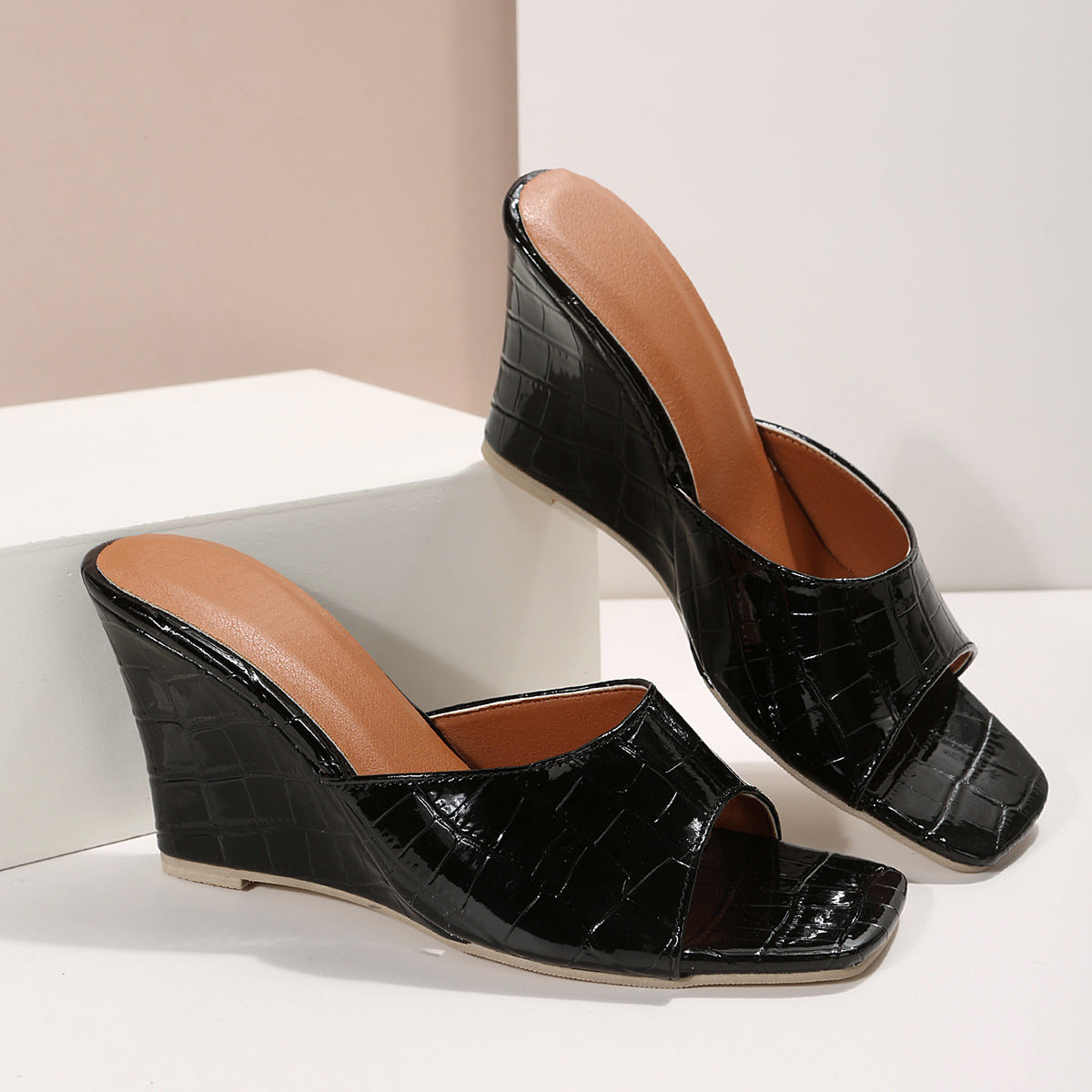 Mules à Talons Compensés Effet Croco