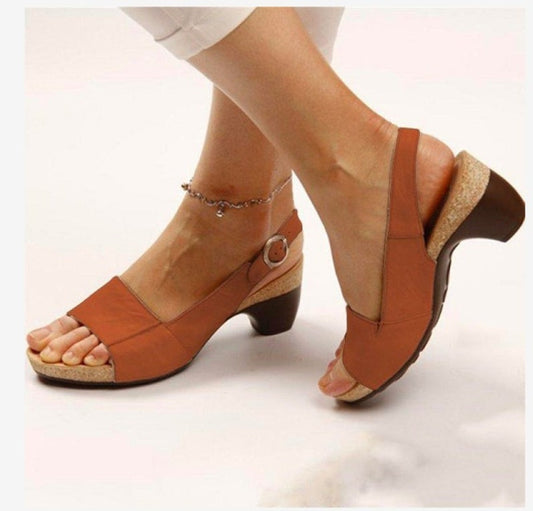 Medium thick sandals
