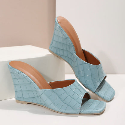 Mules à Talons Compensés Effet Croco
